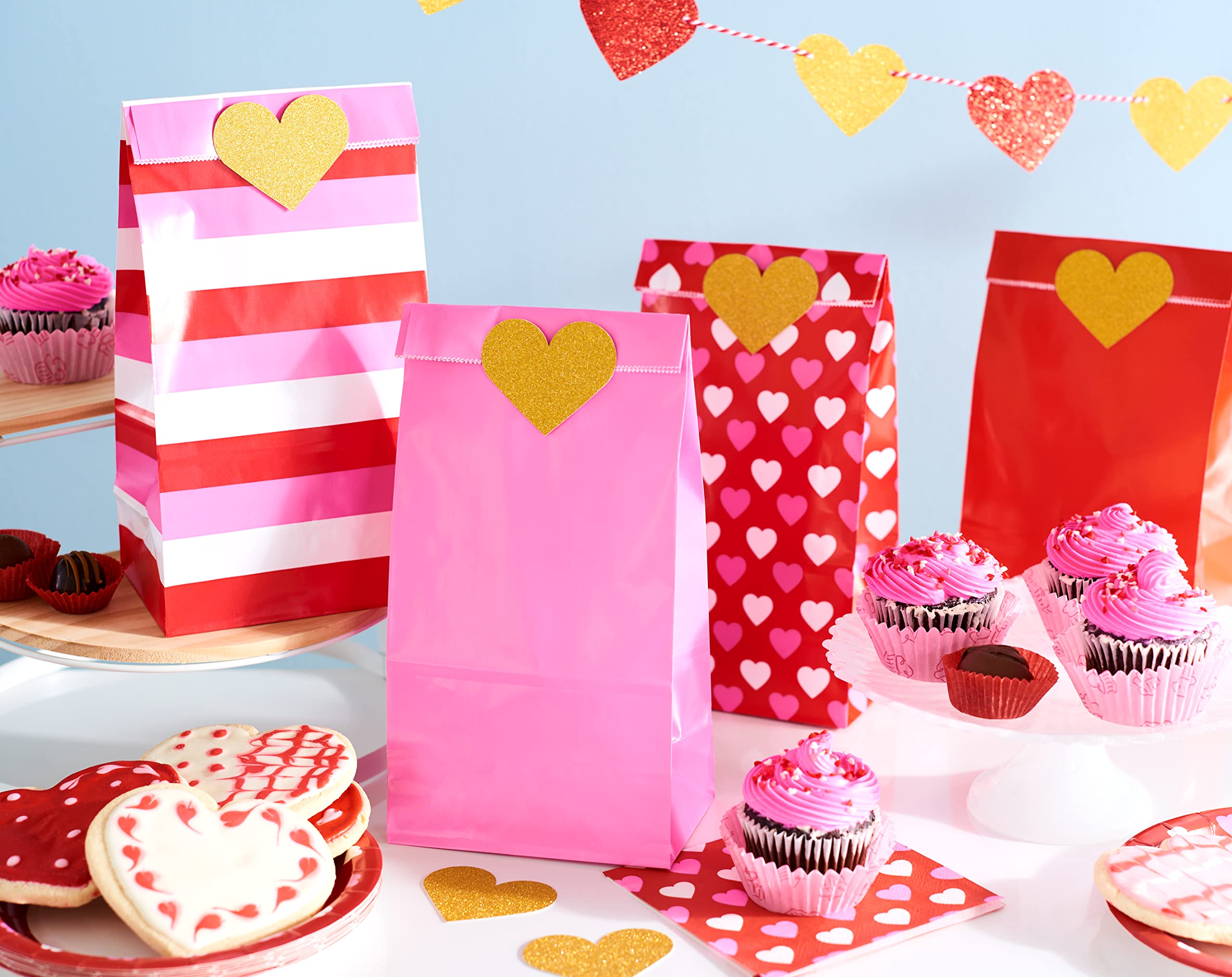 American Greetings 10.5" Valentines Day Goodie Bags, Hearts and Stripes (16-Count) - Image 6