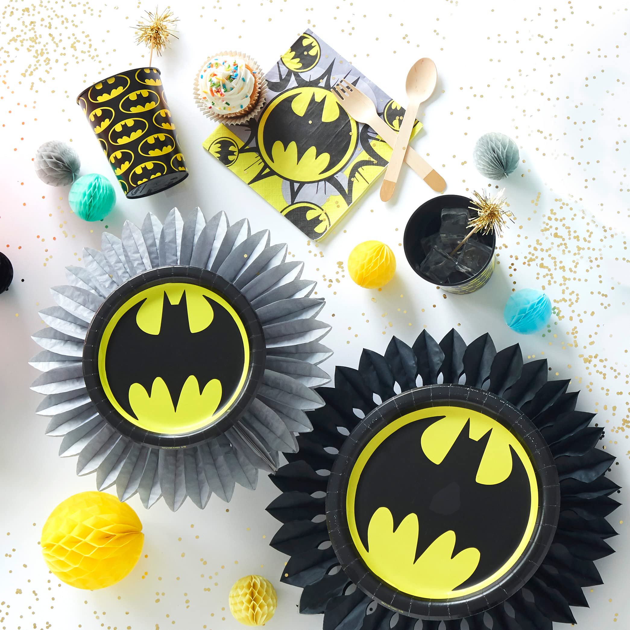 American Greetings Batman Party Supplies, Plastic Party Cups (16 oz, 8-Count) - Image 3