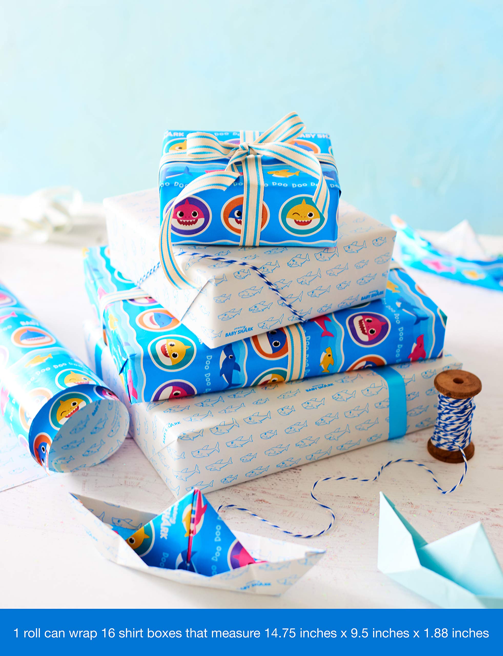 American Greetings Reversible Wrapping Paper, Baby Shark (1 Roll, 75 sq. ft.) - Image 4